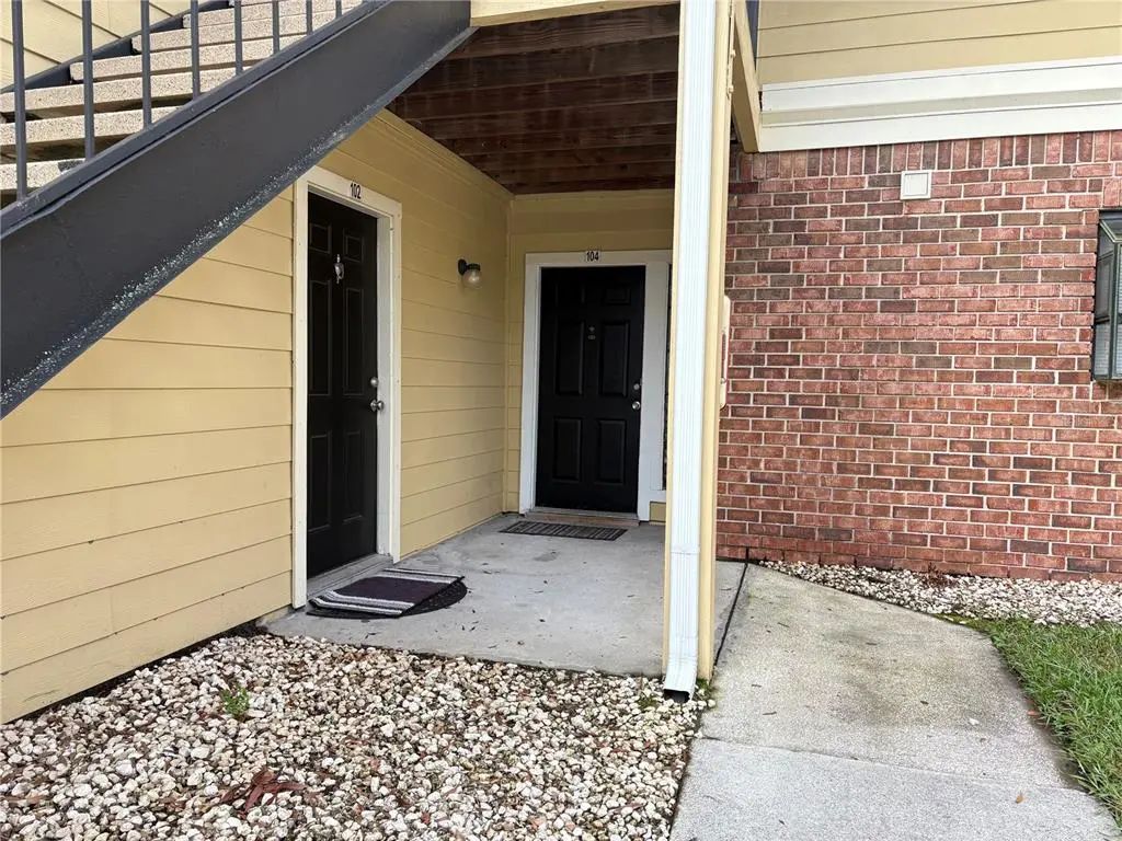 8702 Mallard Reserve Drive 104, TAMPA