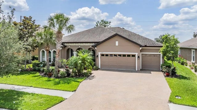 32242 Summerglade Drive, WESLEY CHAPEL