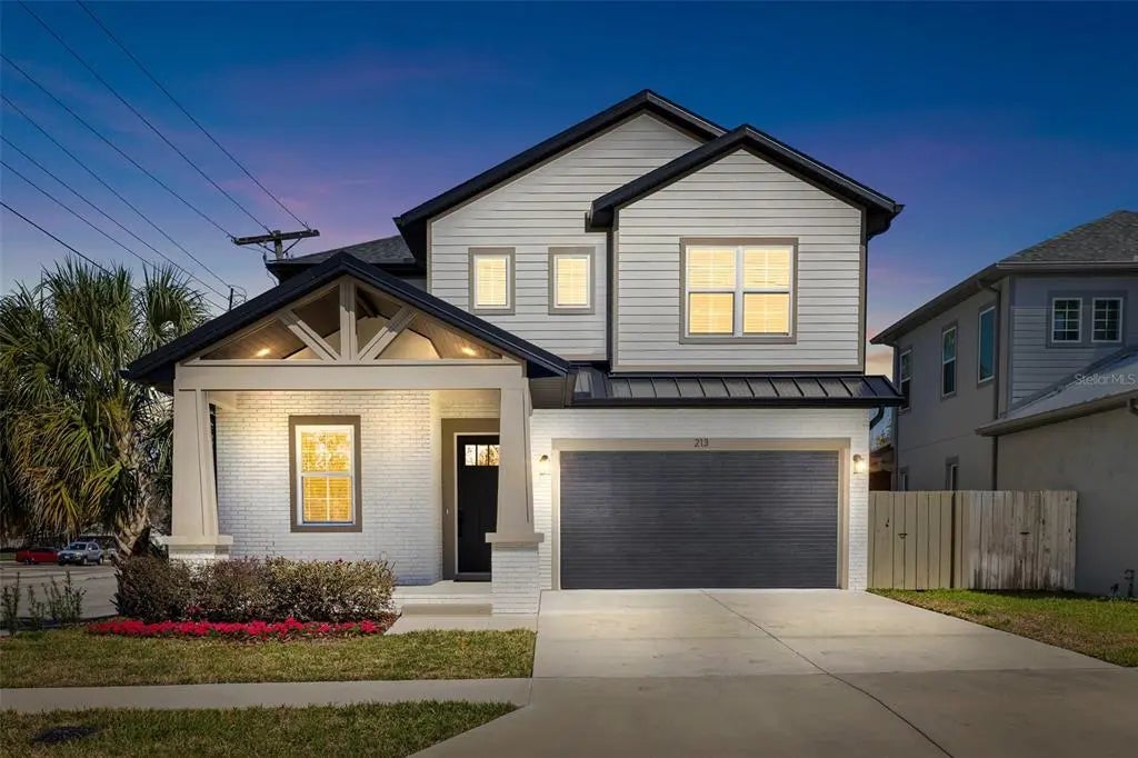 213 W Giddens Avenue, TAMPA