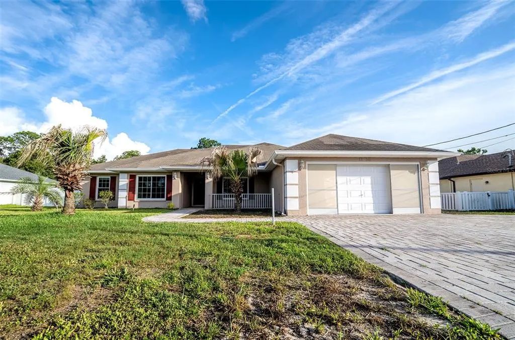 12036 Penguin Avenue, WEEKI WACHEE