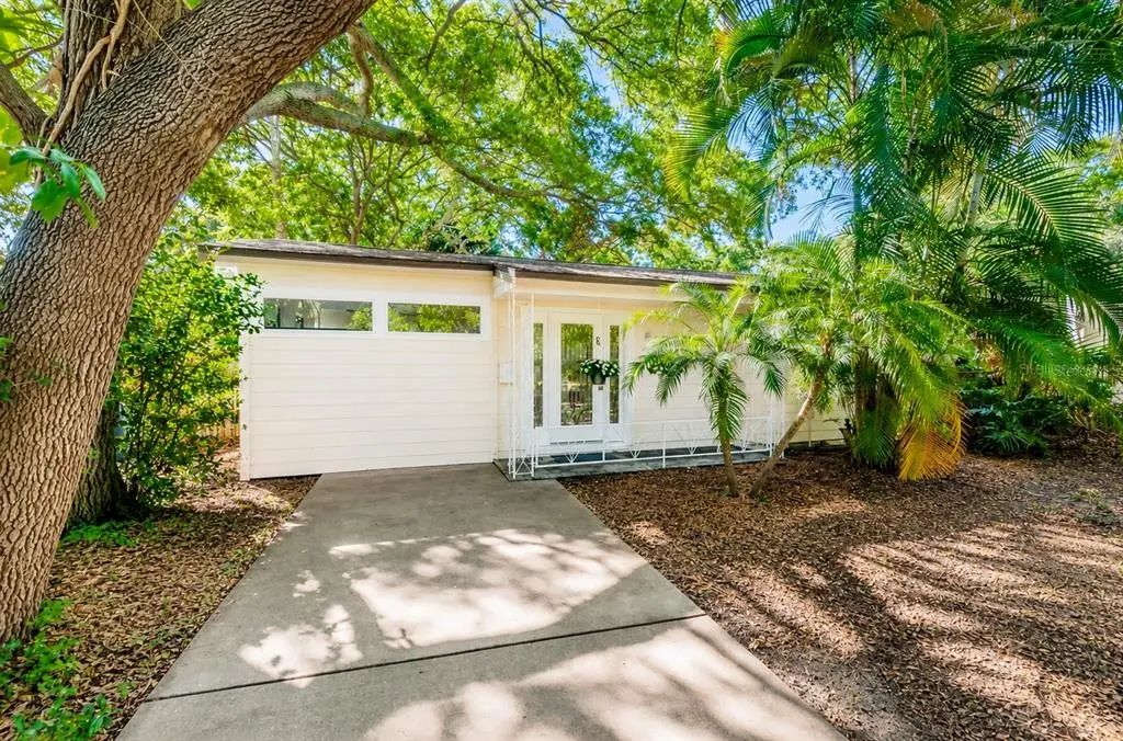 930 Montrose Boulevard N, ST PETERSBURG