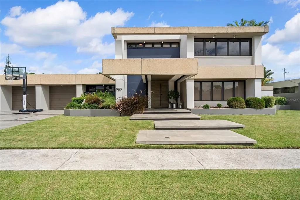 1920 Petunia St Urb. Santa Maria, SAN JUAN