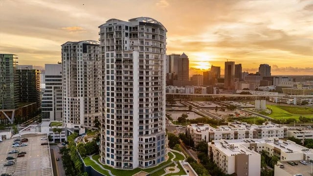 1209 E Cumberland Avenue 1003, TAMPA