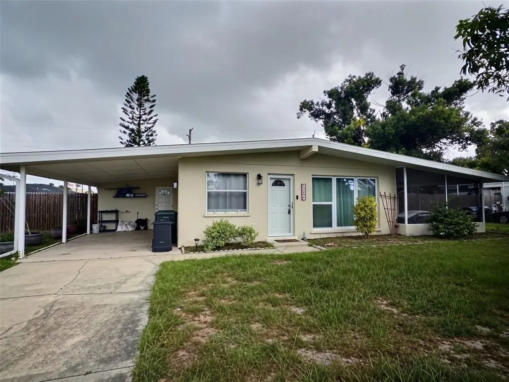 329 Glen Oak Road, VENICE