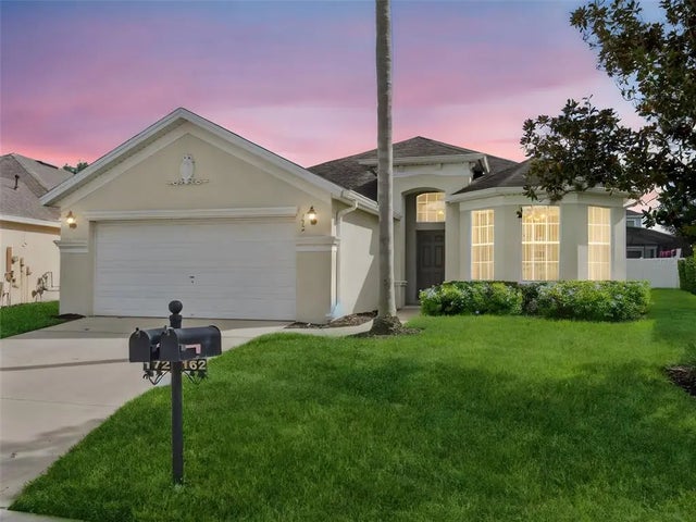 172 Plumoso Loop, DAVENPORT