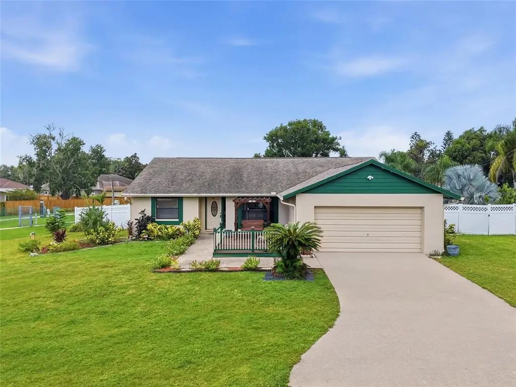 3179 Lake Saxon Drive, LAND O LAKES