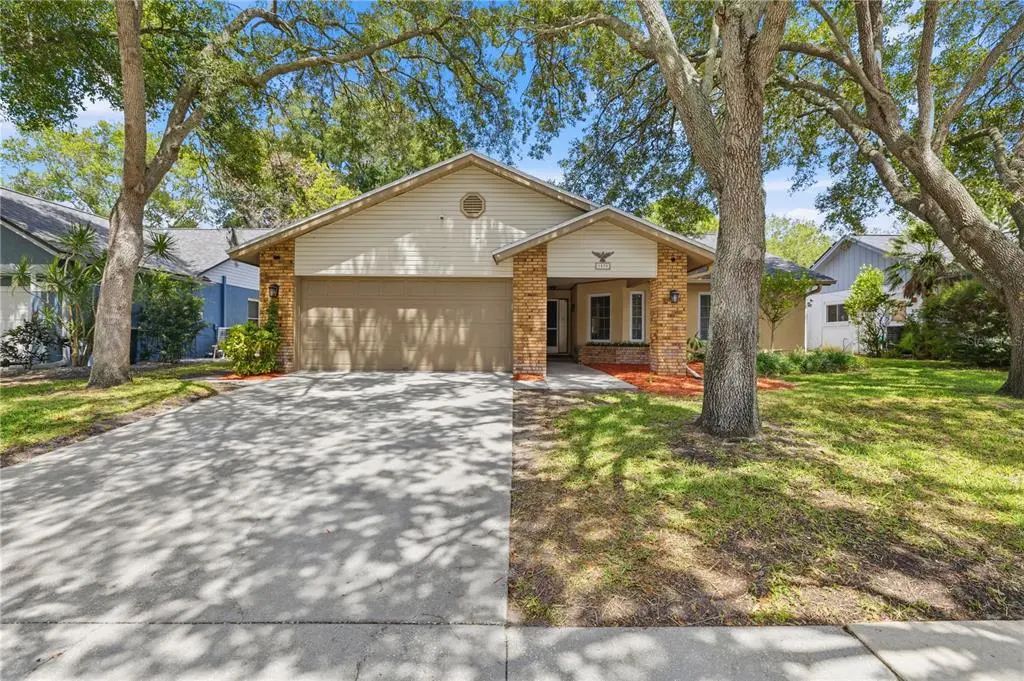 1570 Club Drive, TARPON SPRINGS