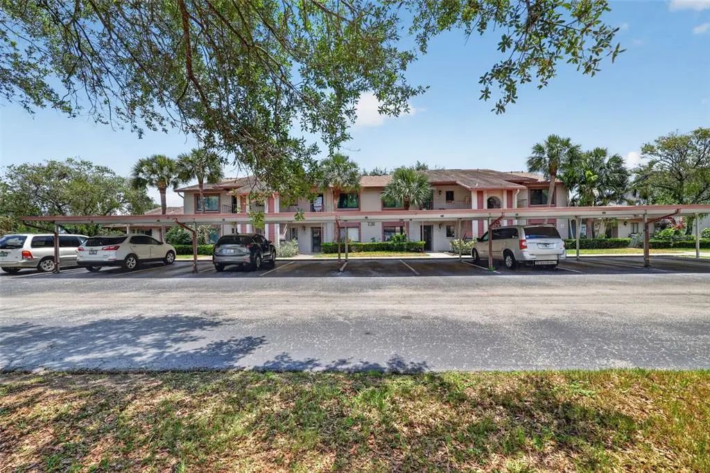 731 83rd Avenue N 105, ST. PETERSBURG