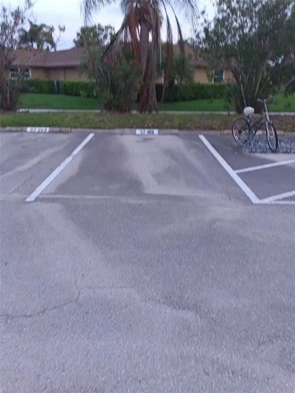 57 Woodland Drive 102, VERO BEACH