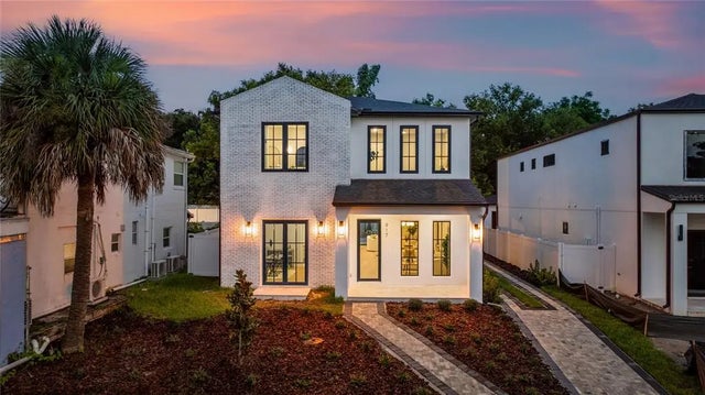 917 Lake Emerald Drive, ORLANDO