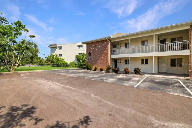4480 Overlook Drive Ne 20, ST PETERSBURG