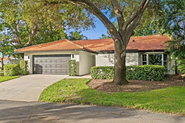 635 Florenz Circle Ne, ST PETERSBURG