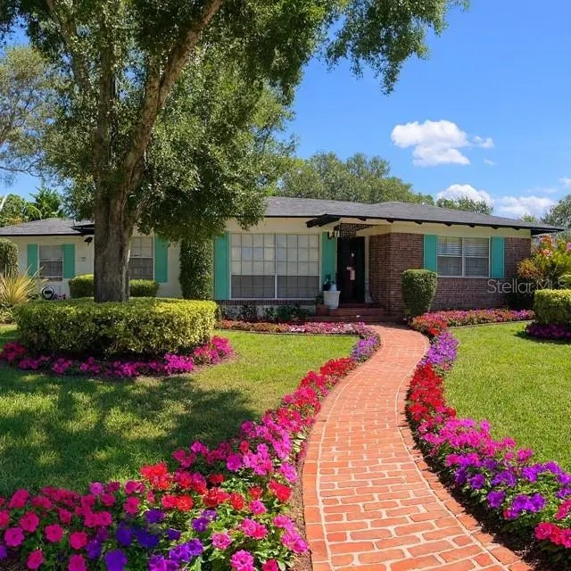 451 W Davis Boulevard, TAMPA