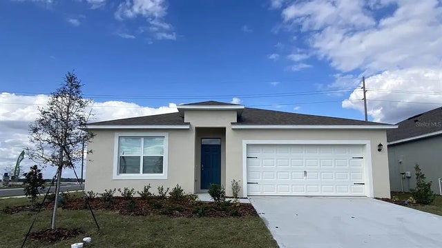 3902 Limeklin Falls Loop, DAVENPORT
