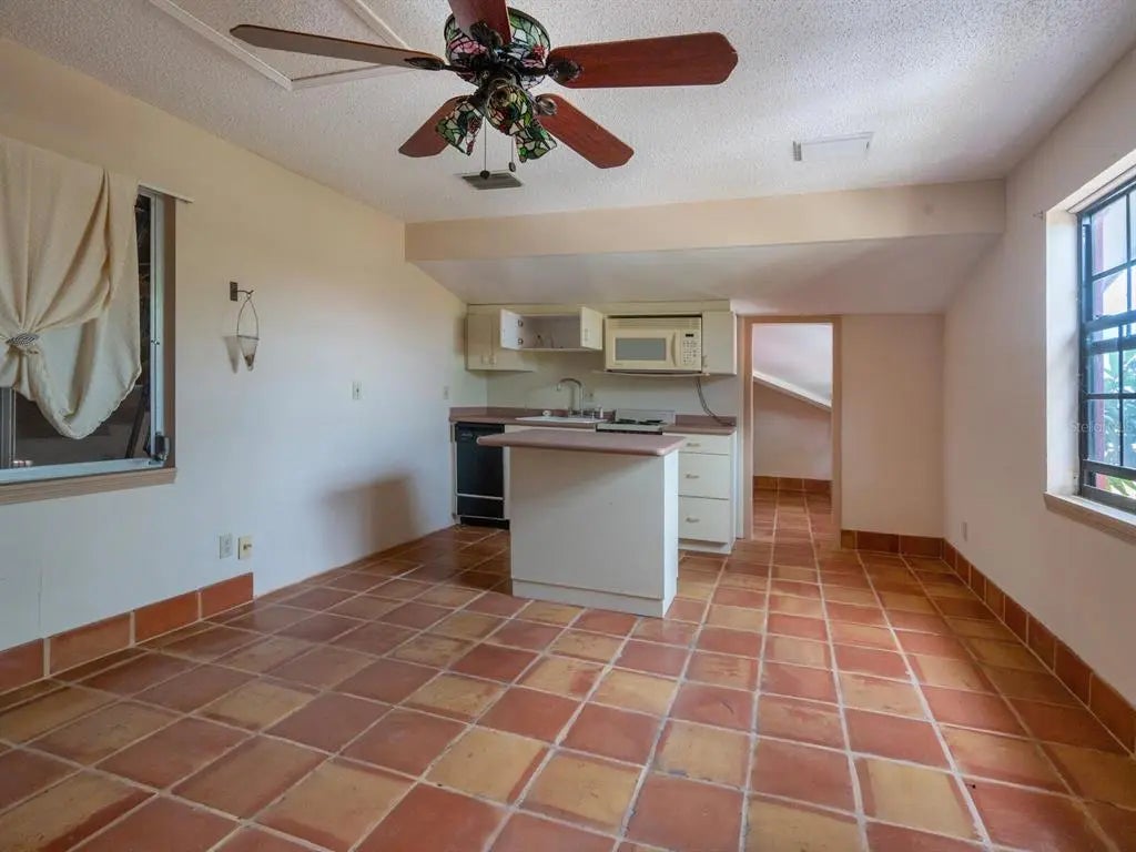 Gulf Shores Realty: 36 e742b3c8466ad2619259f81ad6e3e23a l