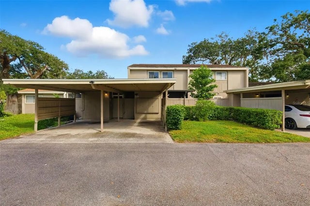 8632 Cattail Drive, TEMPLE TERRACE