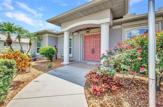 12951 Sw Kingsway Circle, LAKE SUZY