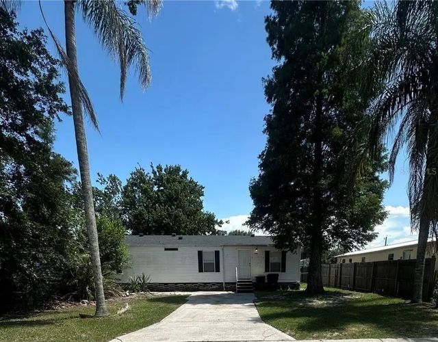 2594 Mcintosh Drive, LAKELAND