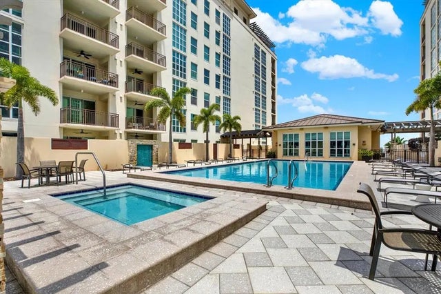 1238 E Kennedy Boulevard 702, TAMPA