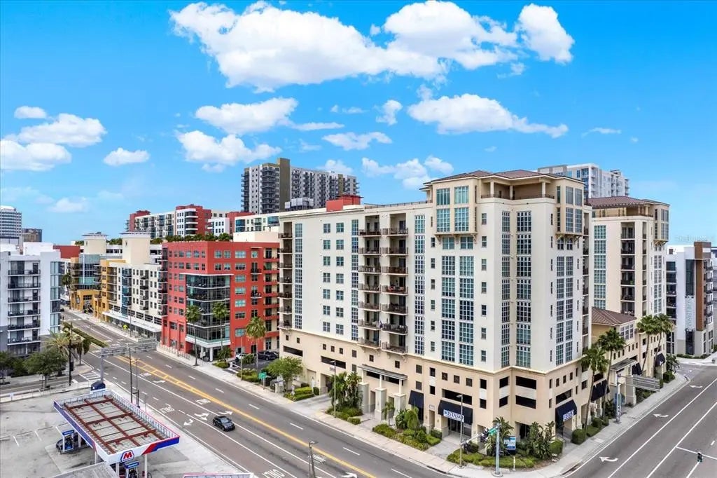 1238 E Kennedy Boulevard 702, TAMPA