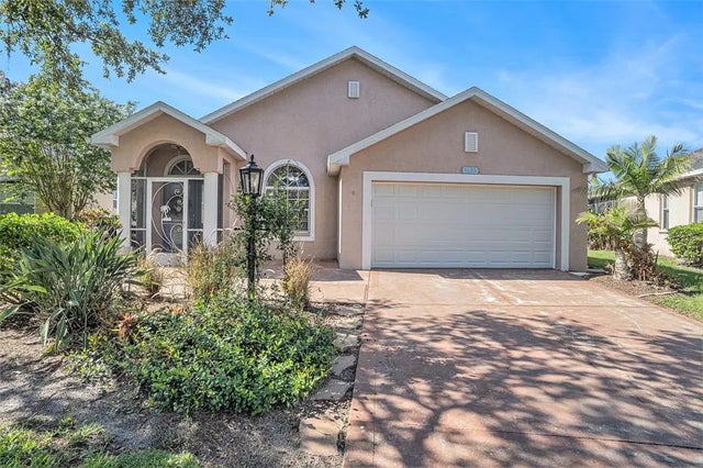 1135 Millbrook Circle, BRADENTON