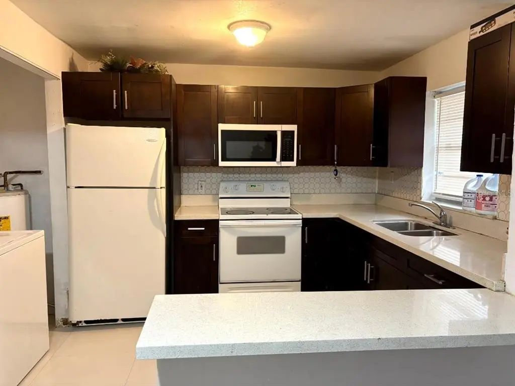 2400 Nw 21st Street 3, FORT LAUDERDALE
