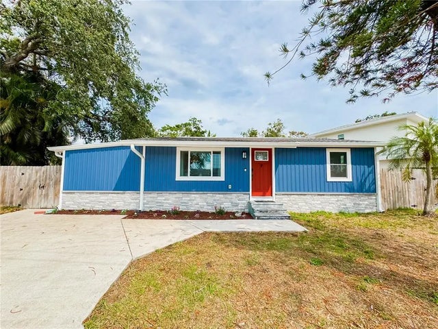 5307 47th Street Court E, BRADENTON