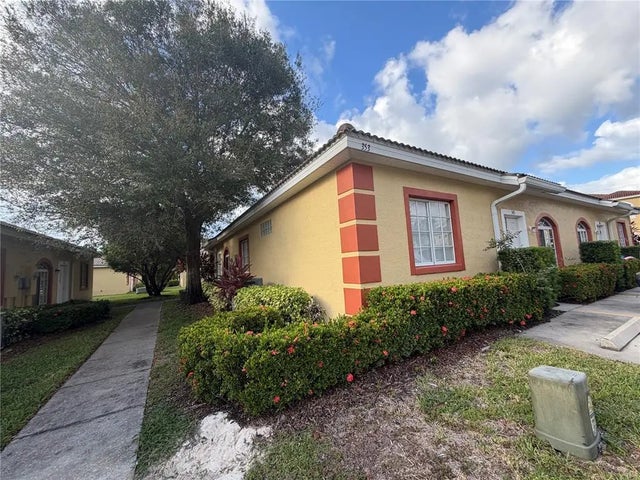 353 Port Pleasant Drive 353, KISSIMMEE