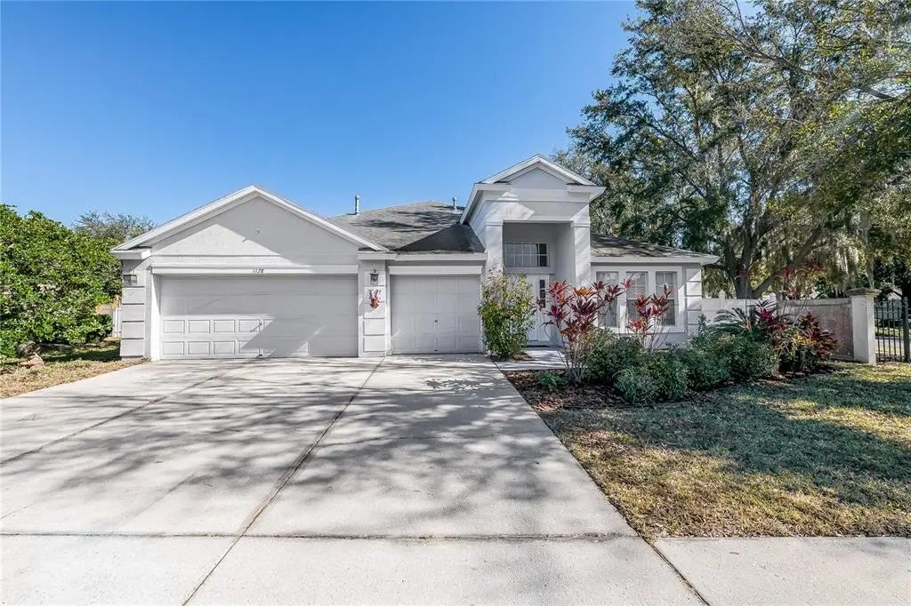 1128 Helmsdale Drive, WESLEY CHAPEL