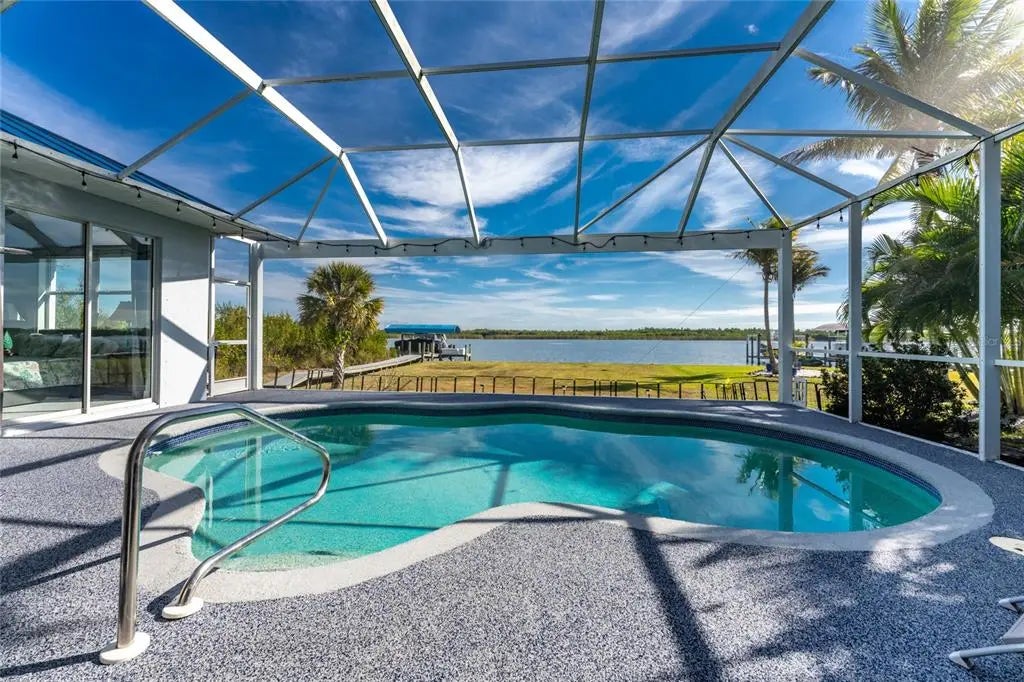 Photo of Listing #TB8464083