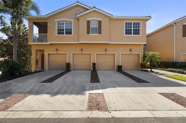 3671 Parkridge Circle 8-201, SARASOTA