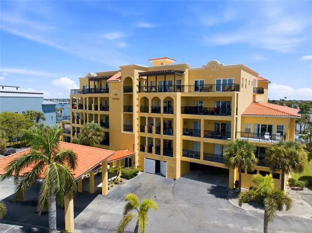 10315 Gulf Boulevard 106, TREASURE ISLAND