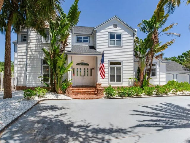 4702 W Heron Lane, TAMPA