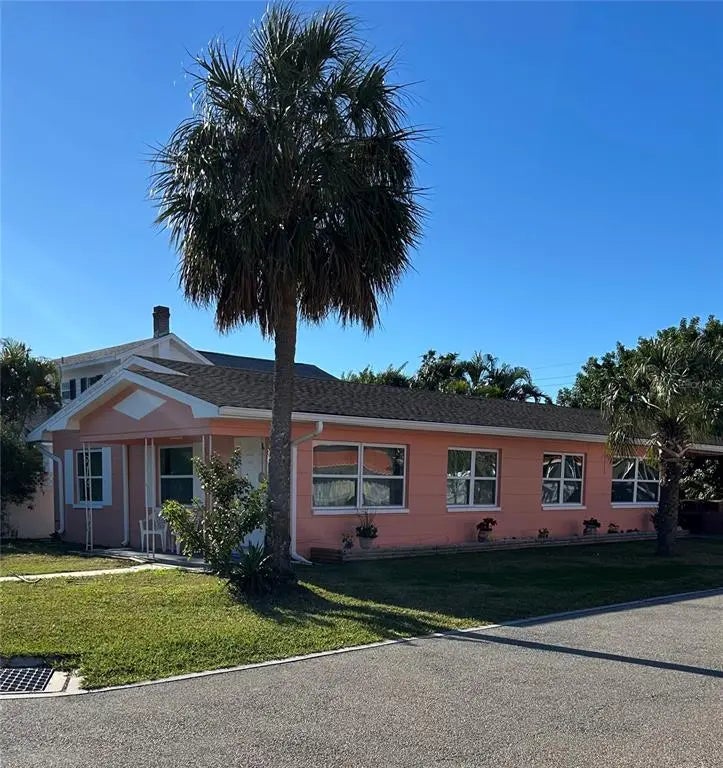 13150 3rd Street E, MADEIRA BEACH