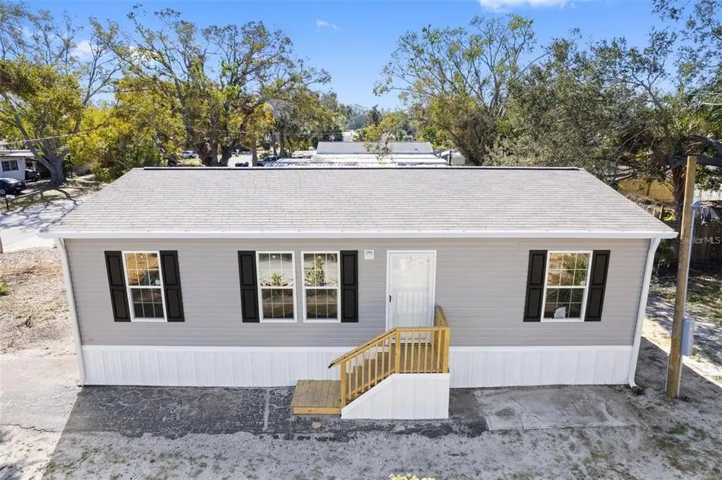 5234 Yellow Pine Street N, ST PETERSBURG