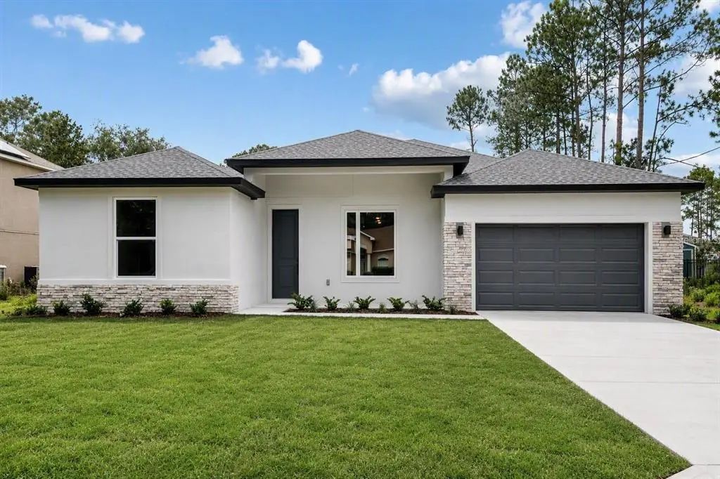 3 Lansing Lane, PALM COAST