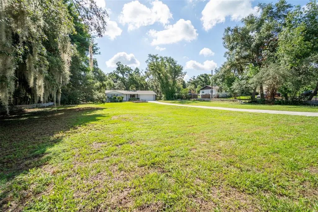 8214 Valrie Lane, RIVERVIEW