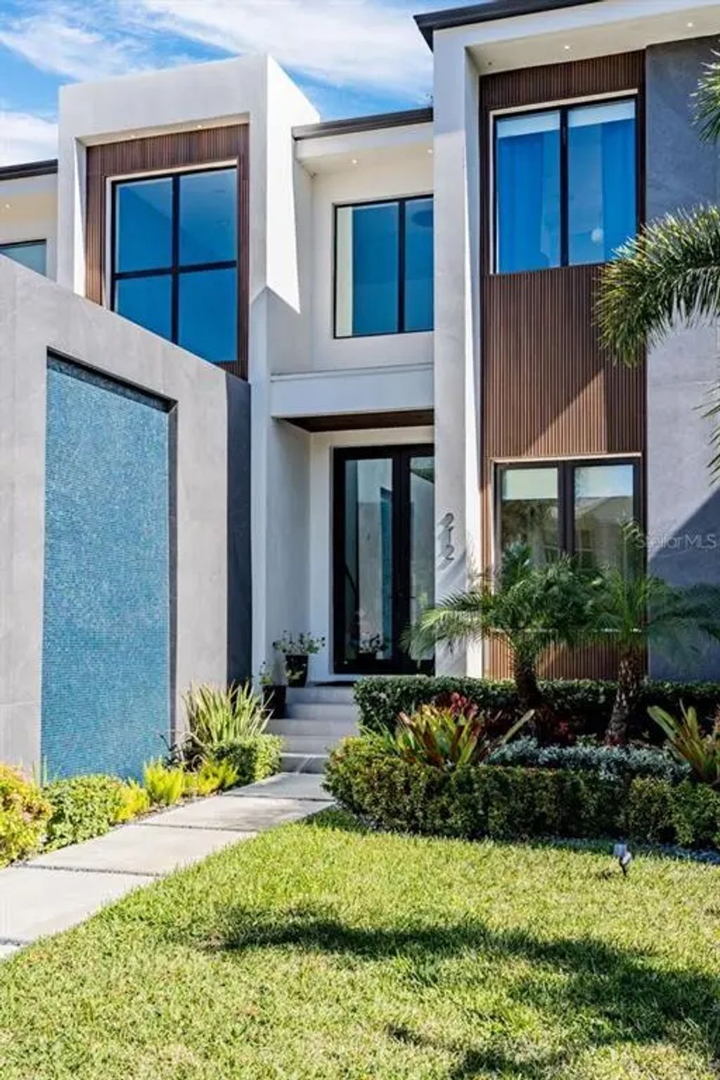 212 S Renellie Drive, TAMPA