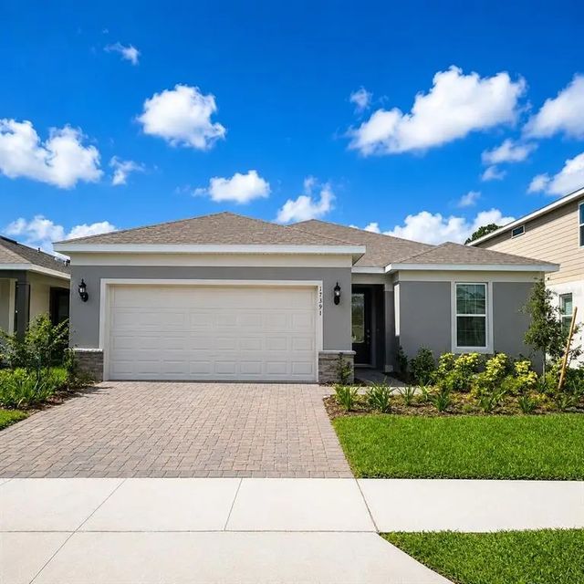 17391 Saw Palmetto Avenue, CLERMONT