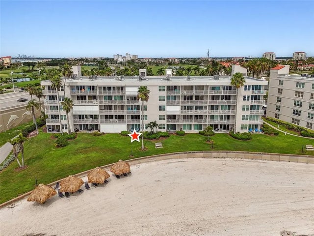 5701 Bahia Del Mar Circle 105, ST PETERSBURG