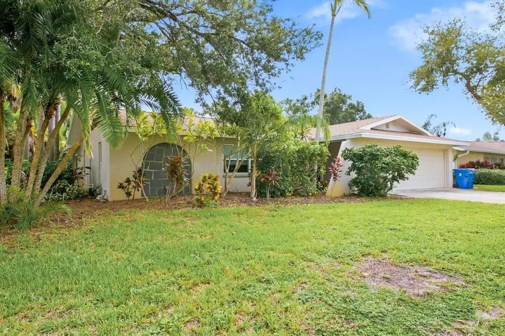 9165 136th Street, SEMINOLE