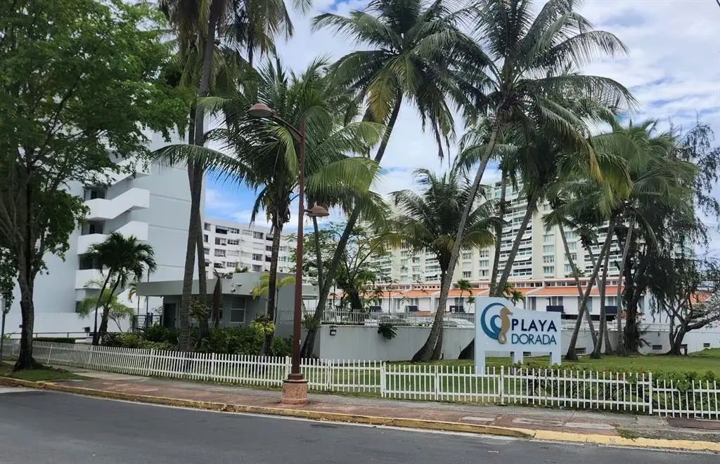 Condominio Playa Dorada A-307, CAROLINA
