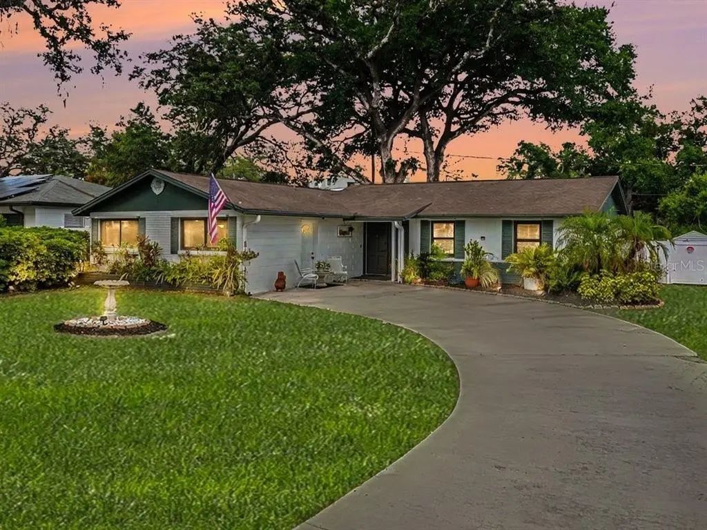 8115 N Ola Avenue, TAMPA