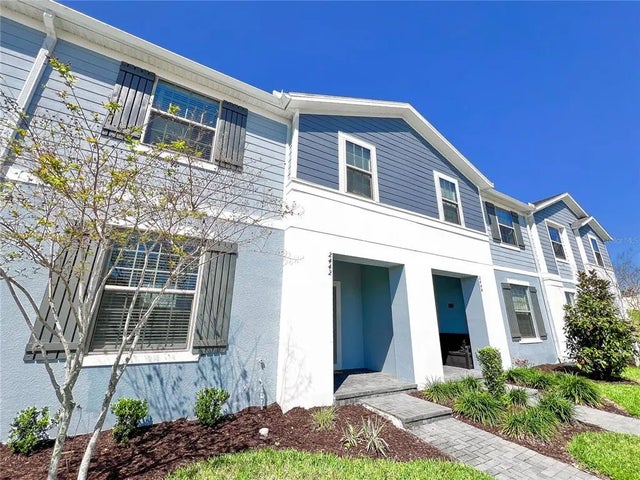 2442 Dubai Street, KISSIMMEE