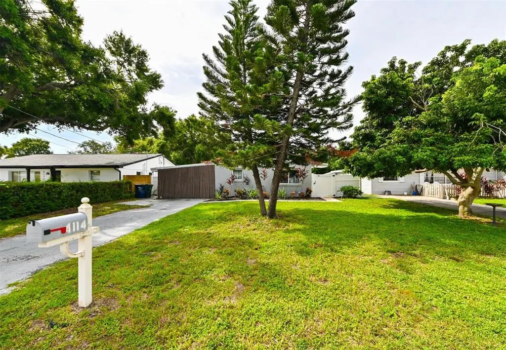 4114 W Olive Street, TAMPA