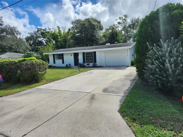 4442 Beacon Drive, SARASOTA