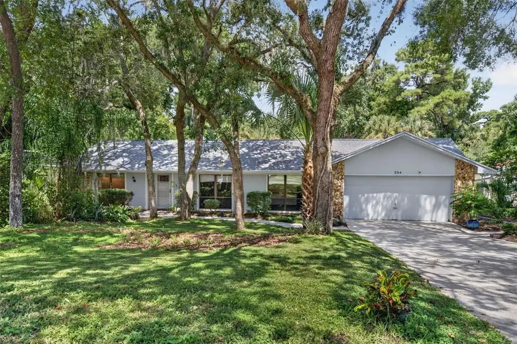 204 Riverbend Boulevard, LONGWOOD