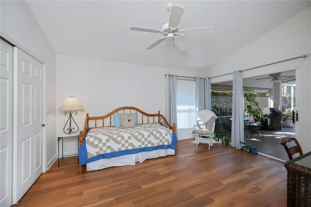 Gulf Shores Realty: 16 1adc13b1b8c646e48df4cd66ac5fa62d l