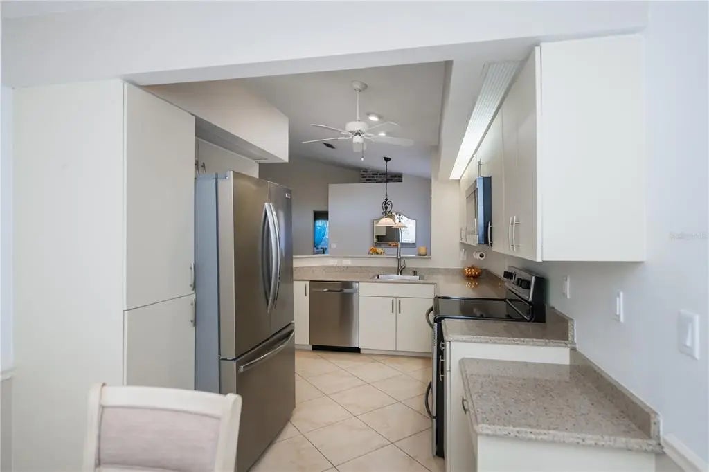 Gulf Shores Realty: 6 236c0b77e75f3325bff7200f9420d0fc l