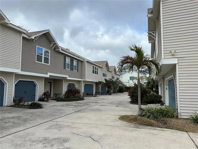 2900 W Azeele Street H, TAMPA